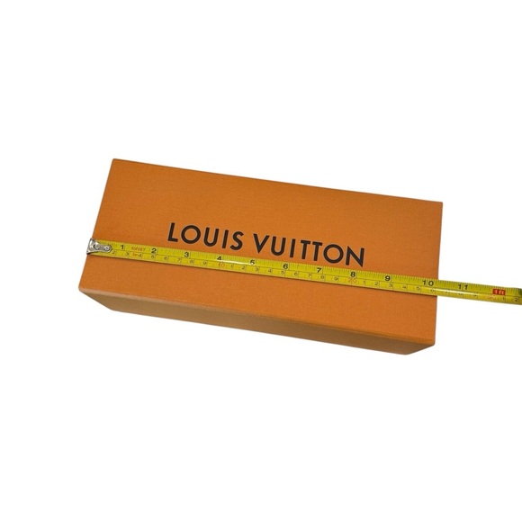 🧡 Louis Vuitton Magnetic Perfume Gift Box with Dust Cover 🧡 - Picture 9 of 10